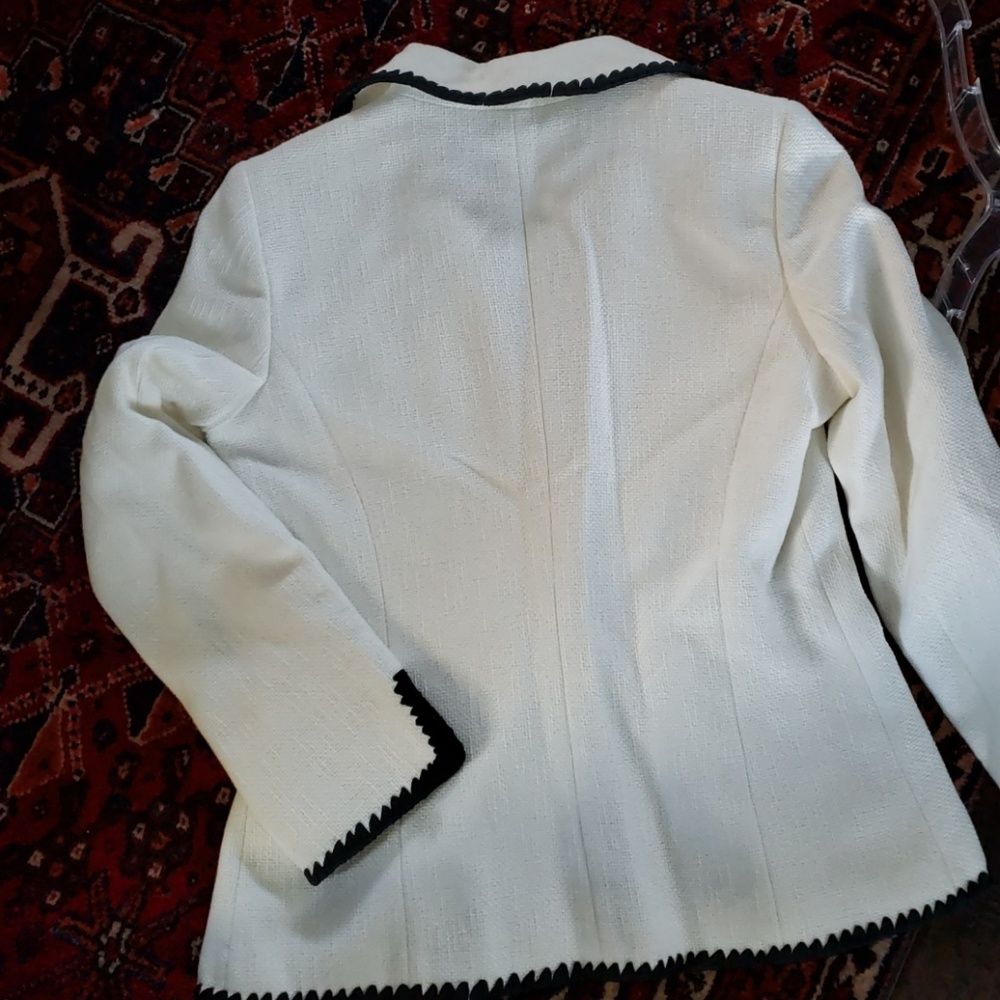 Ellen Tracy Spring Jacket - image 5